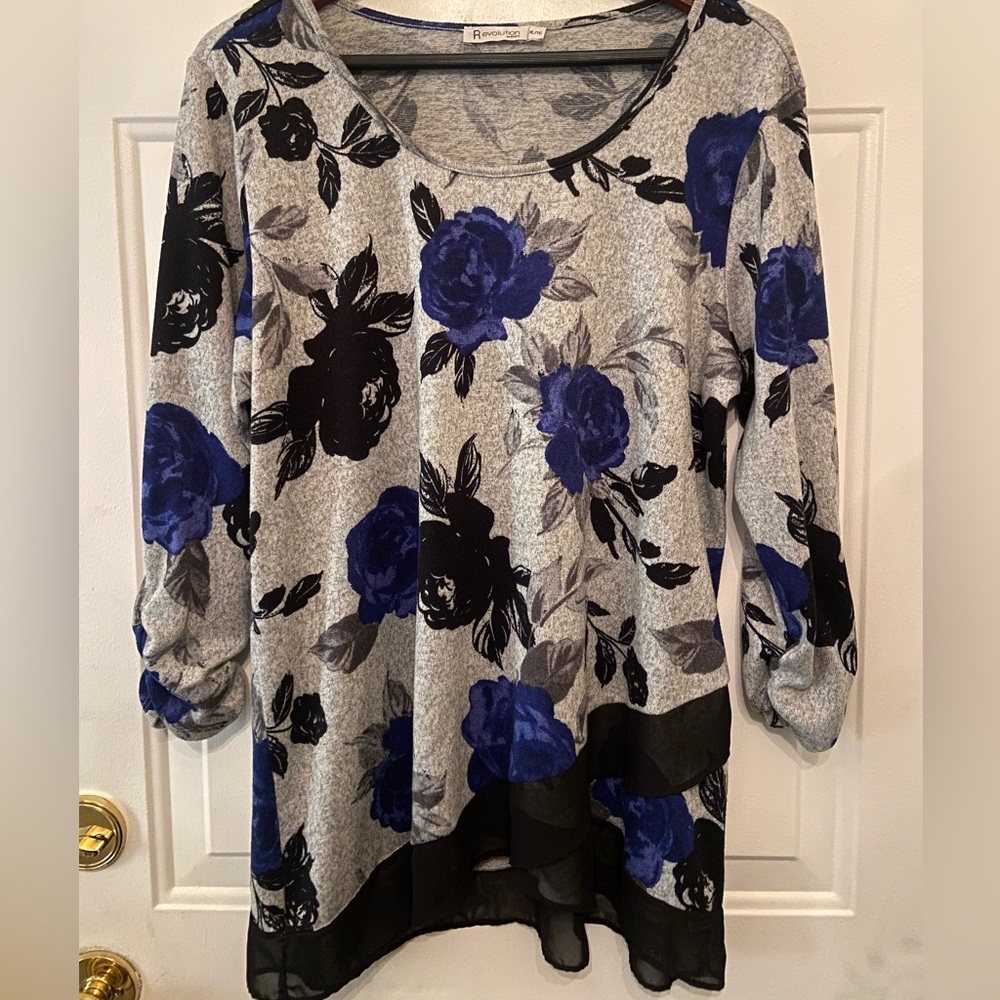 Revolution Women's Gray and Blue Floral Top